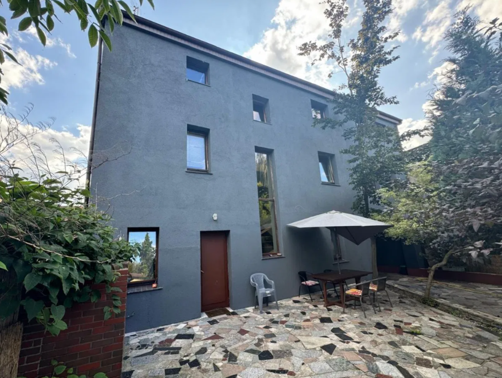Obiekt Mieszkalno-Usługowy 320 m² – Atrakcyjna Lokalizacja