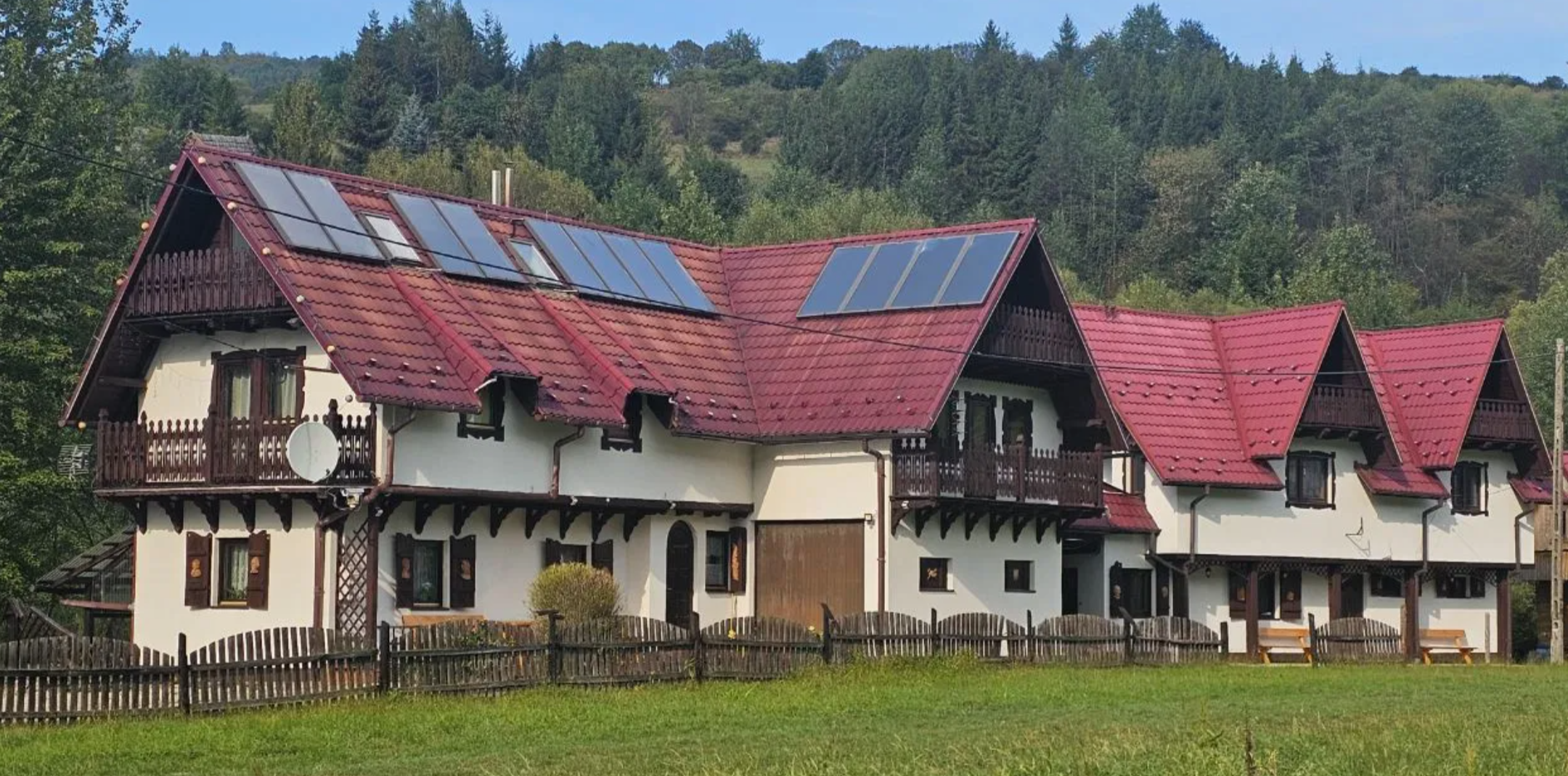 Dwa domy nad rzeką Grajcarek - idealne miejsce do zamieszkania i inwestycji!