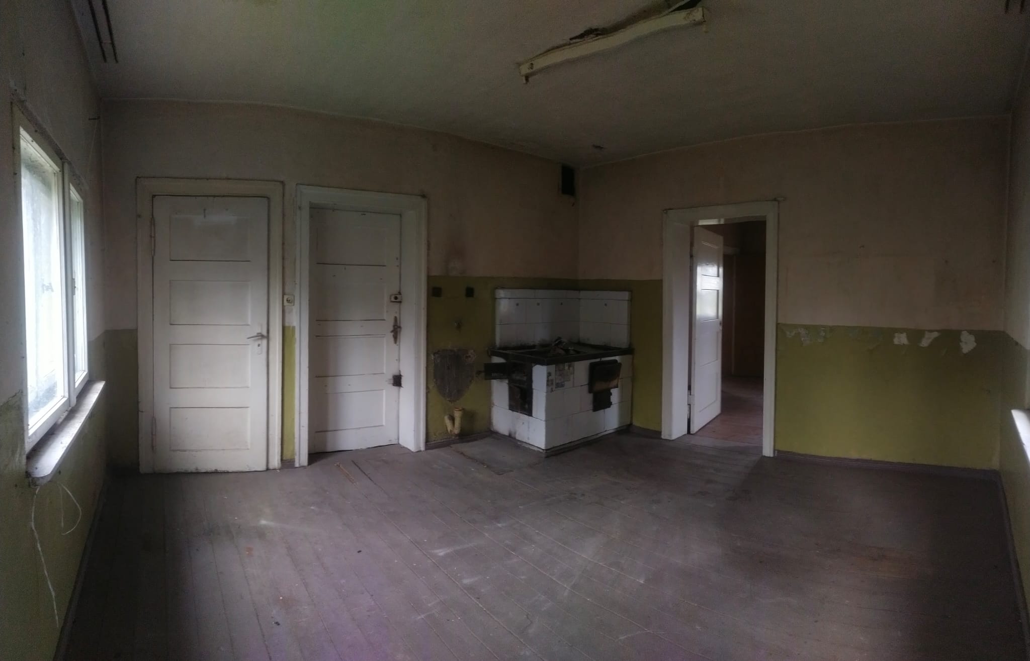 Mieszkanie o powierzchni 51,5 m² do kapitalnego remontu w Przelewicach, 20 minut od Stargardu