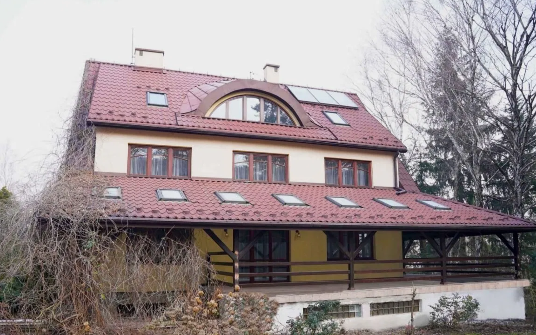 Wyjątkowy dom wolnostojący z prywatnym lasem i stawem - oaza spokoju pod Kalwarią Zebrzydowską