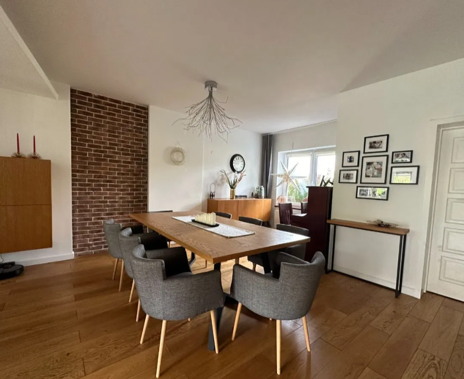 Komfortowy szeregowiec w zielonej okolicy – 265 m² + ogród