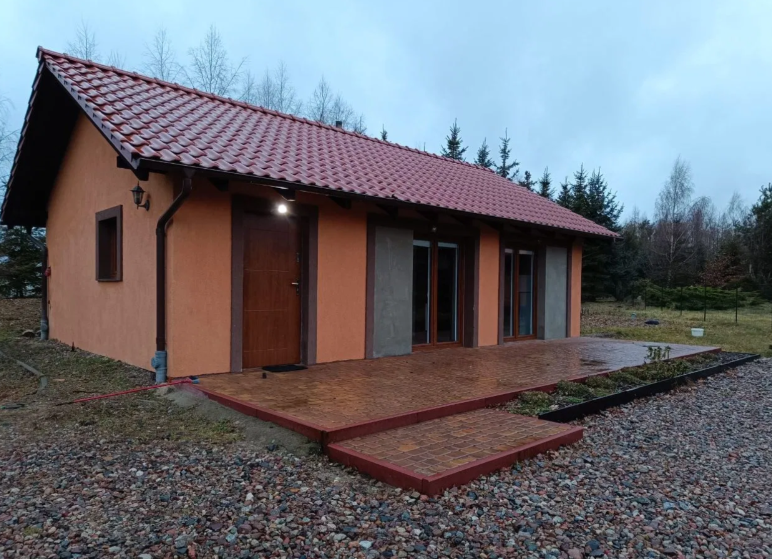 Uroczy dom z ogrodem z możliwością rozbudowy - Twój azyl blisko miasta, blisko A1
