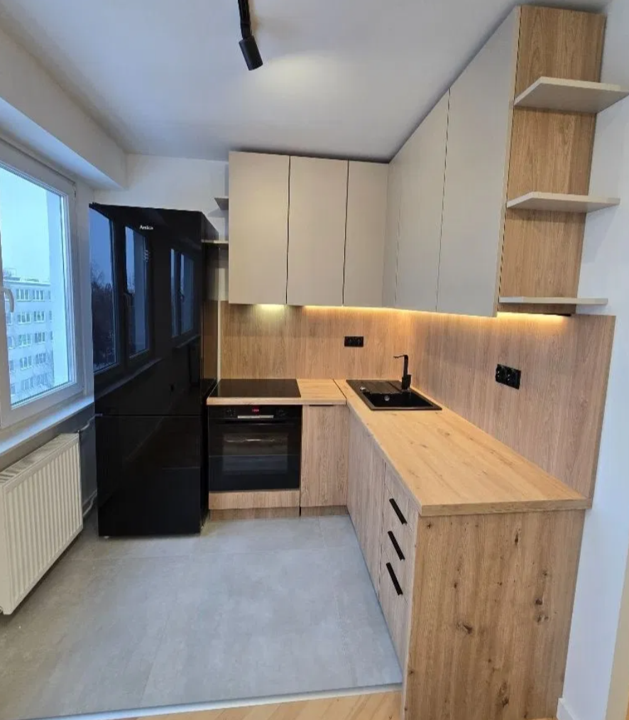 Komfortowe mieszkanie 4-pokojowe 65 m² z klimatyzacją i balkonem w centrum Tarnobrzega