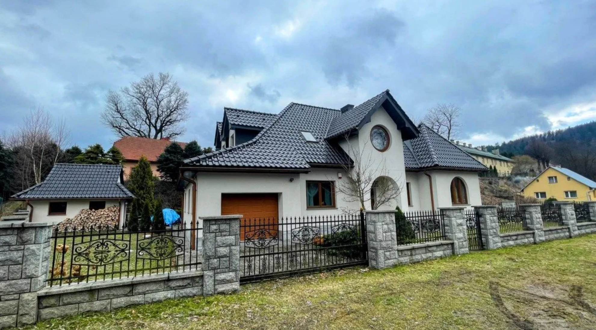 Wolnostojący dom 295 m² w Krynicy-Zdroju - świetna lokalizacja! Górski klimat i komfort!
